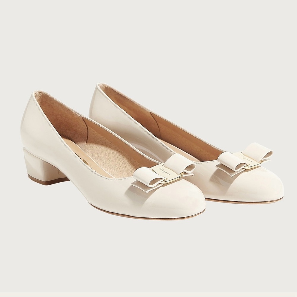 Ferragamo Vara Bow Pump Shoe